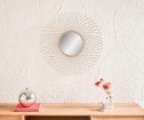 Runder Dekospiegel Spiegel Primula Ø 80 cm Silber Metall Rahmen Geflecht Seltener Designspiegel für Wohnräume Schlafzimmer Deko